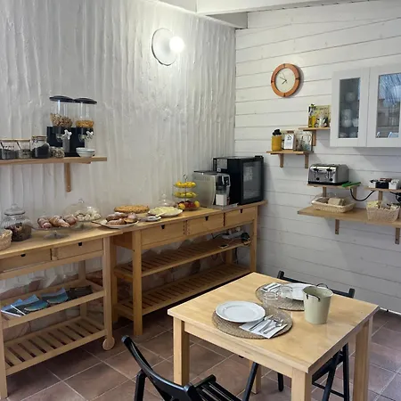 Alma Bed & Breakfast